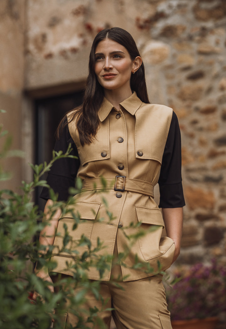 Choice Front Flap Pockets Belted Gilet Camel