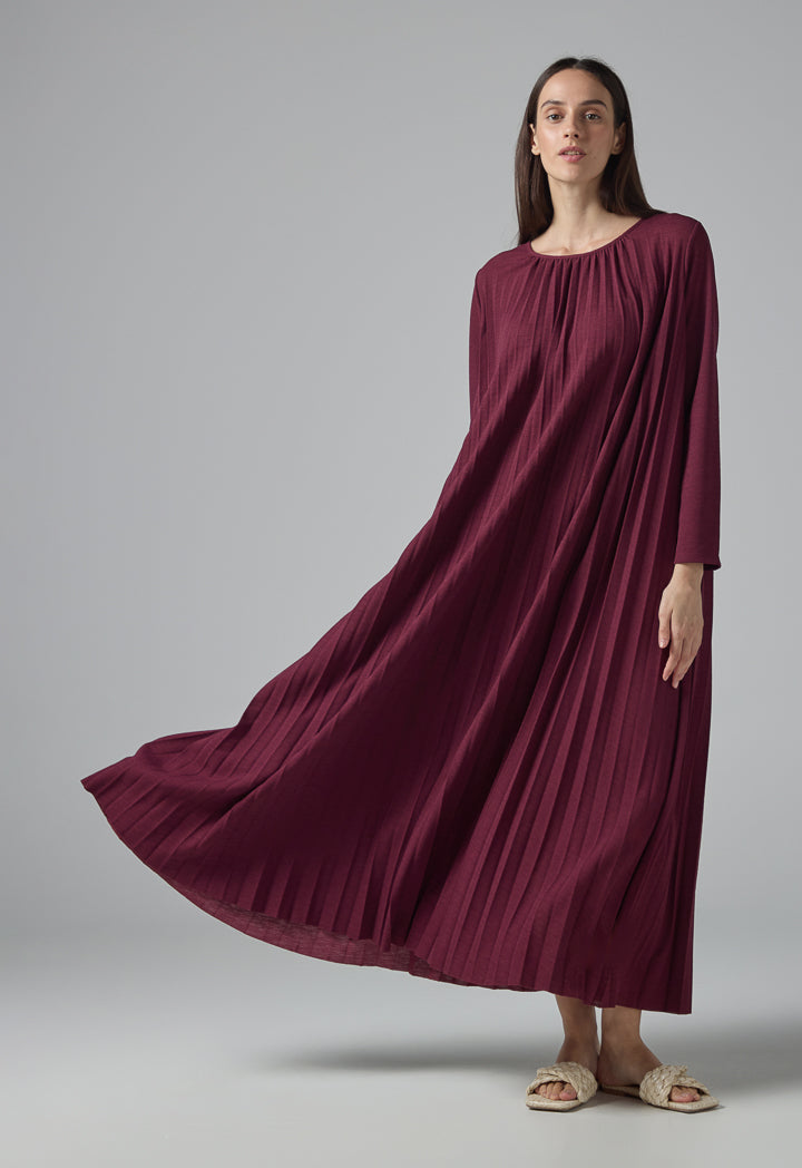 Choice Pleated Maxi Dress Burgundy