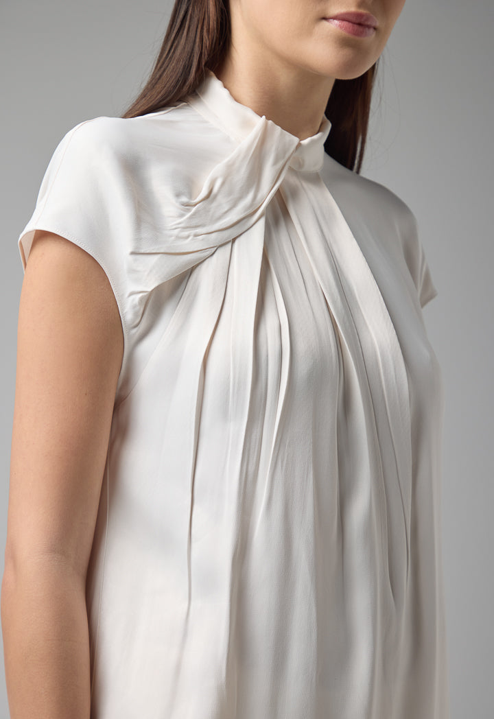 Choice Sleeveless Pleated Blouse Cream