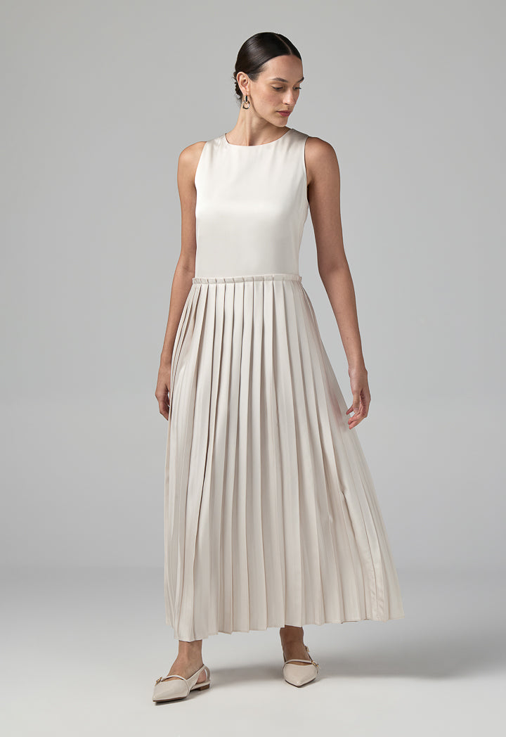 Choice Sleeveless Pleated Dress Beige