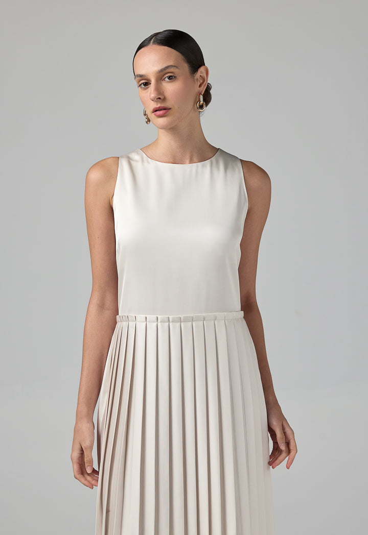 Choice Sleeveless Pleated Dress Beige