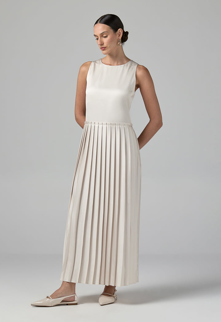 Choice Sleeveless Pleated Dress Beige