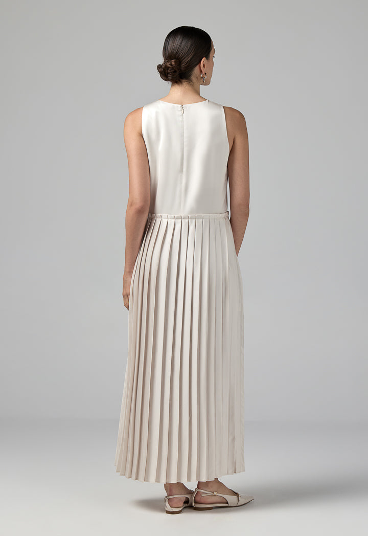 Choice Sleeveless Pleated Dress Beige
