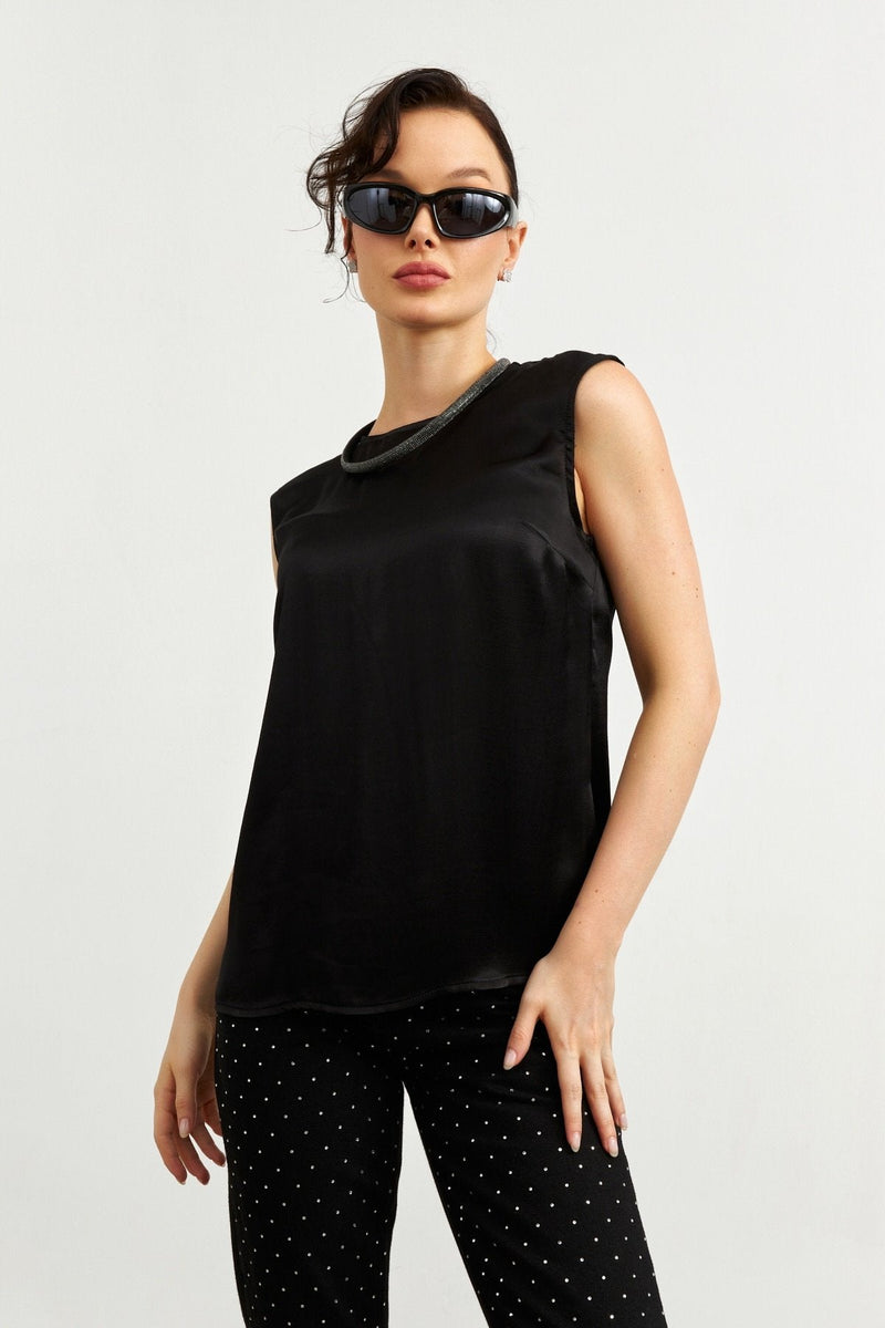 Setre Solid Sleeveless Blouse Black