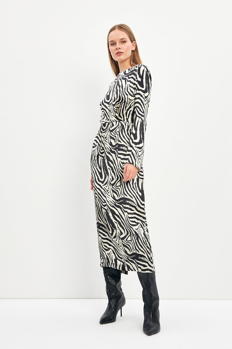 Setre Waist Detailed Patterned Dress Black-White