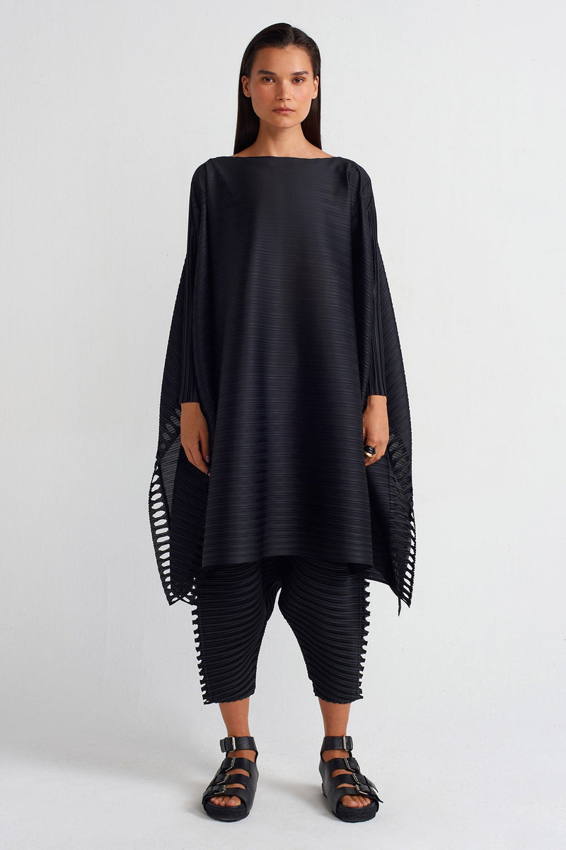 Nu Side Slit Pleated Blouse Black