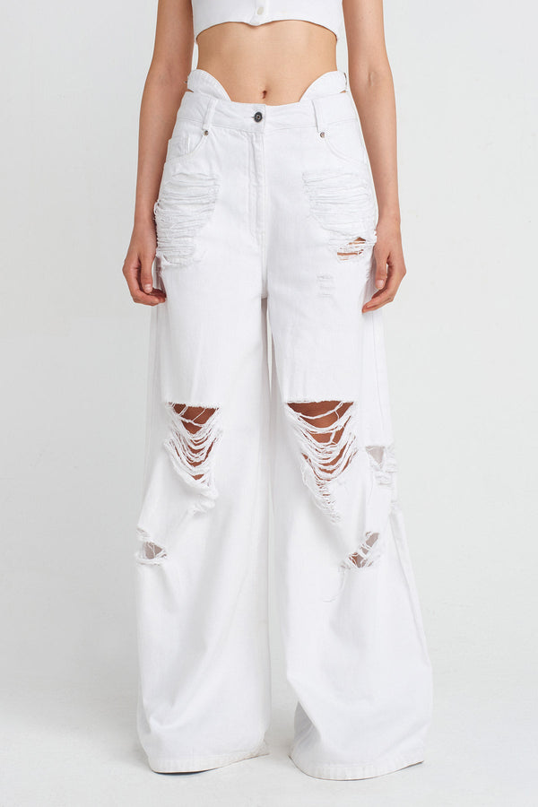 Nu Distressed Detail Denim Pants Off White