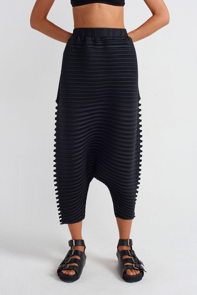 Nu Side Window Detail Pleated Harem Pants Black