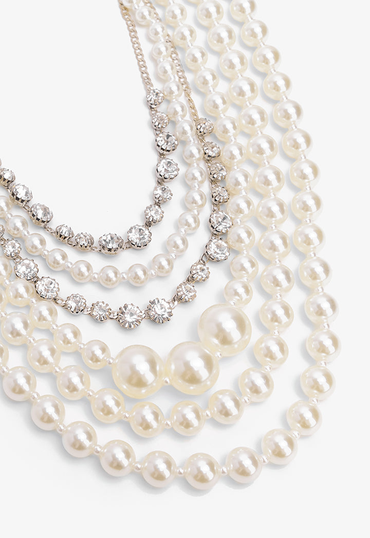 Choice Chunky Crystal Embellished Faux Pearls Necklace Off White