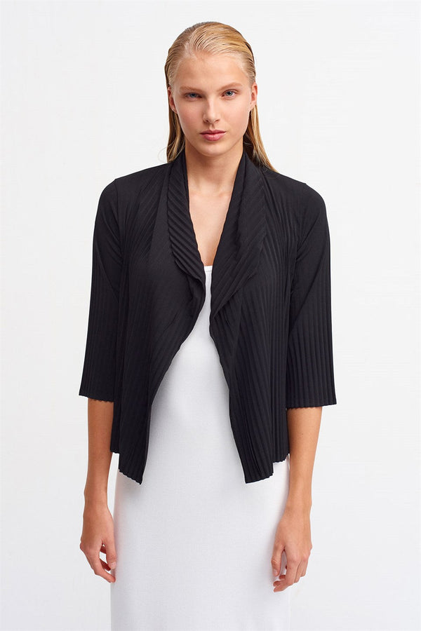 Nu Three-Quarter Sleeve Open-Front Pleated Outerwear Black