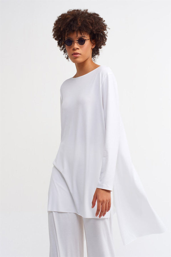 Nu Asymmetrical Hem Blouse Milk