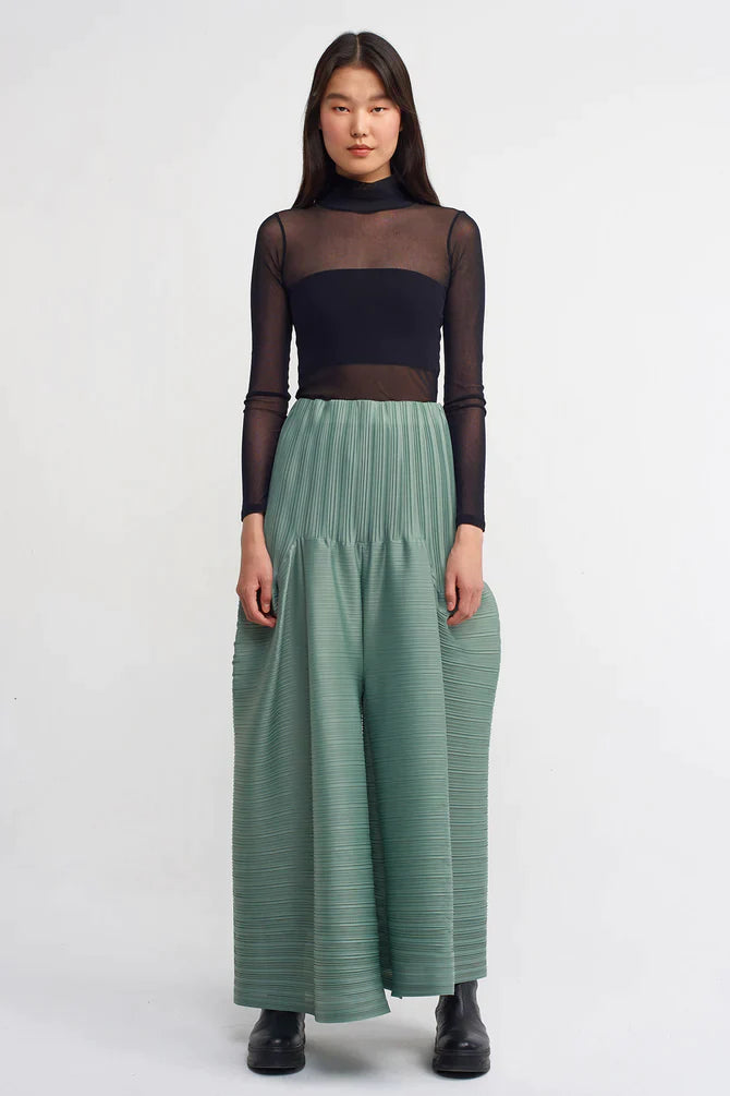 Nu High Waisted Pleated Trousers Green