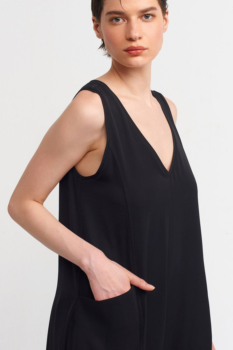 Nu V-Neck Loose Jumpsuit Black