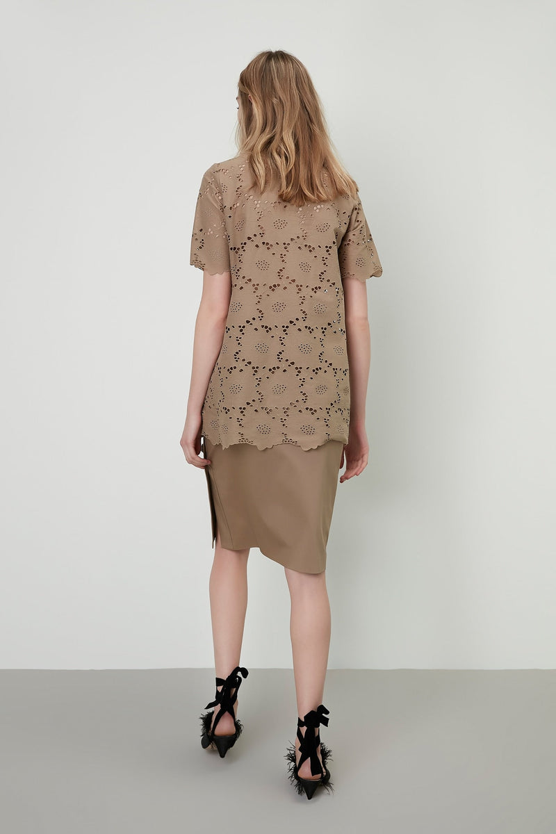 Machka Short Sleeve Full Lace Beige