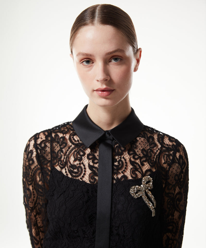 Machka Lace Detail Solid Blouse Black