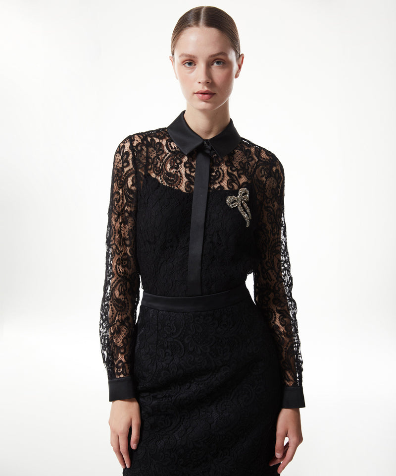 Machka Lace Detail Solid Blouse Black