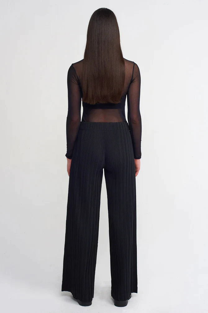 Nu Solid Pleated Trousers Black